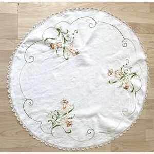 Vtg Linen Tablecloth Hand Embroidered Americana Farmhouse Round 32" Diameter